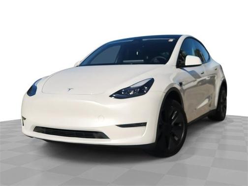 2025 Tesla Model Y Long Range