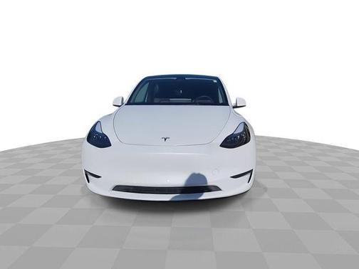 2025 Tesla Model Y Long Range