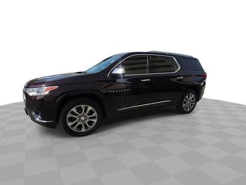 Black Cherry Metallic 2020 Chevrolet Traverse Premier