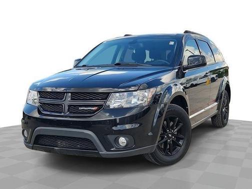 Pitch Black Clearcoat 2019 Dodge Journey SE