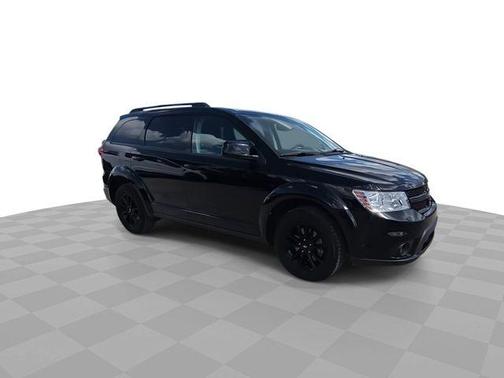 Pitch Black Clearcoat 2019 Dodge Journey SE