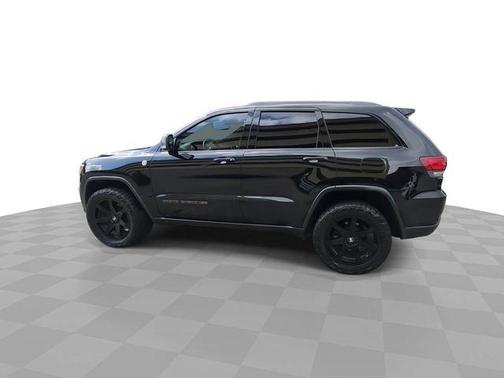 Diamond Black 2017 Jeep Grand Cherokee Trailhawk