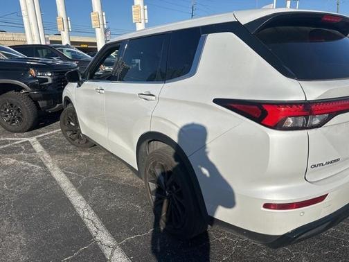 2023 Mitsubishi Outlander SEL Black Edition
