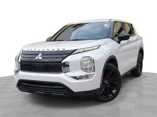 2023 Mitsubishi Outlander SEL
