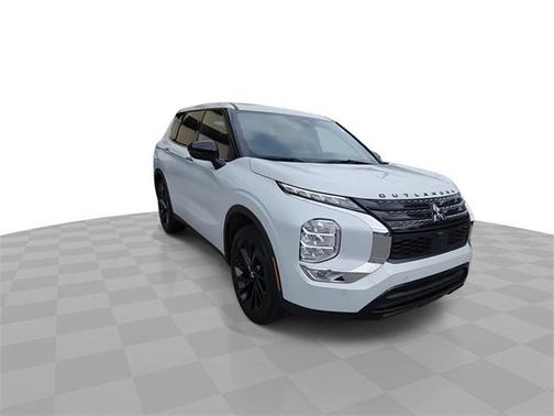2023 Mitsubishi Outlander SEL