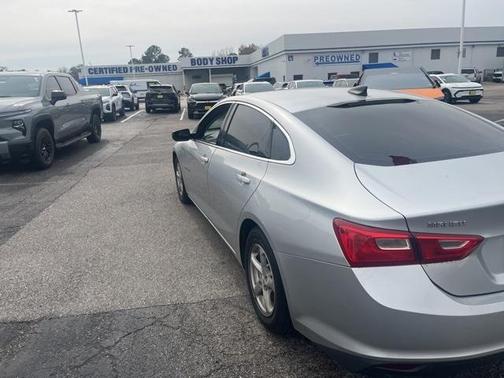 2017 Chevrolet Malibu 1LS