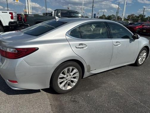 2014 Lexus ES 300h Base