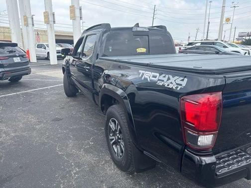 Midnight Black Metallic 2019 Toyota Tacoma TRD Sport