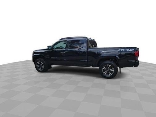 Midnight Black Metallic 2019 Toyota Tacoma TRD Sport