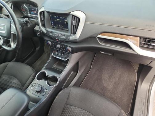 Quicksilver Metallic 2019 GMC Terrain SLE