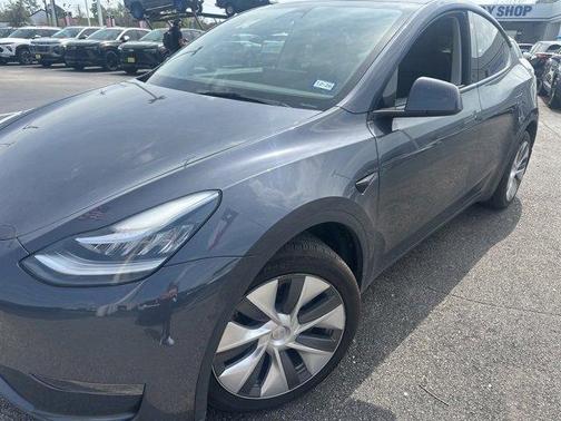 2023 Tesla Model Y Performance