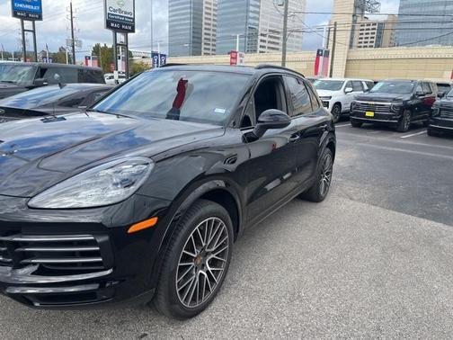 2021 Porsche Cayenne Base