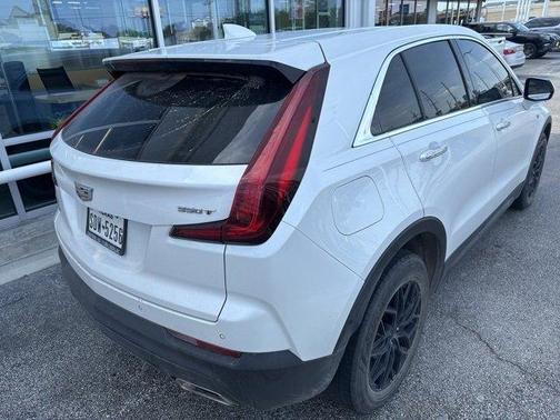 2022 Cadillac XT4 Luxury