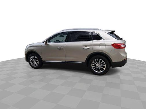 White Gold Metallic 2017 Lincoln MKX Select