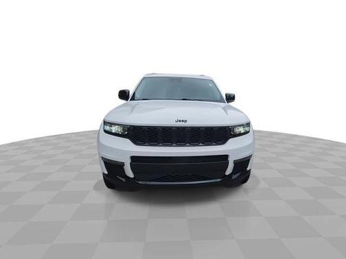 Bright White Clearcoat 2022 Jeep Grand Cherokee L Limited