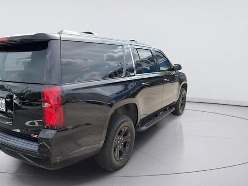 Black 2019 Chevrolet Suburban LT