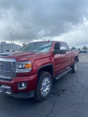 Red Quartz Tintcoat 2019 GMC Sierra 2500 Denali
