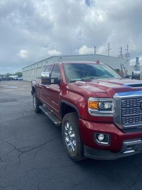 Red Quartz Tintcoat 2019 GMC Sierra 2500 Denali
