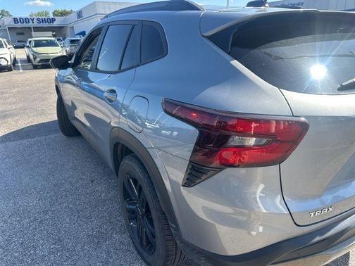 Sterling Gray Metallic 2025 Chevrolet Trax ACTIV