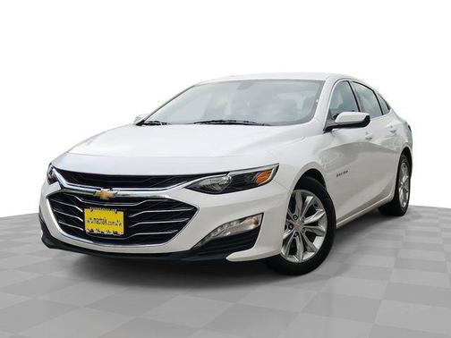 Summit White 2022 Chevrolet Malibu LT