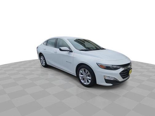 Summit White 2022 Chevrolet Malibu LT