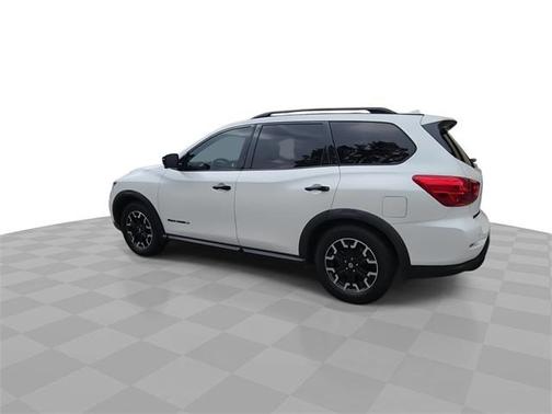 2019 Nissan Pathfinder SL