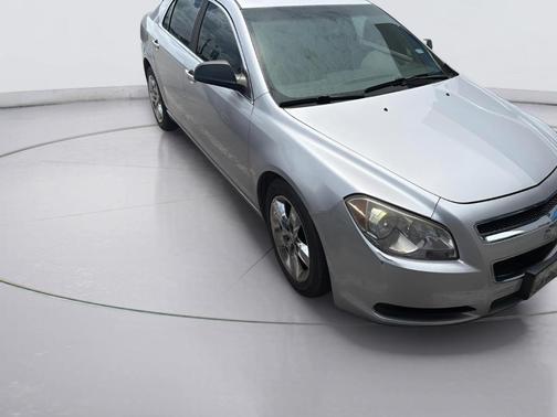 Silver Ice Metallic 2011 Chevrolet Malibu LS