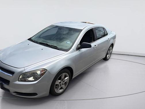Silver Ice Metallic 2011 Chevrolet Malibu LS