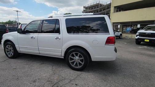 White Platinum Clearcoat Metallic 2015 Lincoln Navigator L
