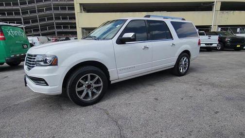 White Platinum Clearcoat Metallic 2015 Lincoln Navigator L