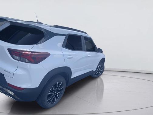 Summit White 2023 Chevrolet Trailblazer ACTIV