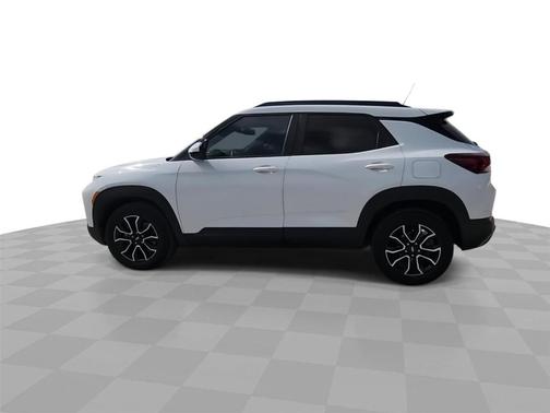 Summit White 2023 Chevrolet Trailblazer ACTIV