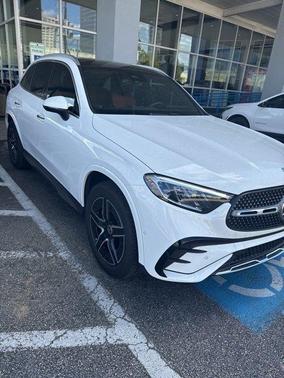 2025 Mercedes-Benz GLC 350e Base 4MATIC