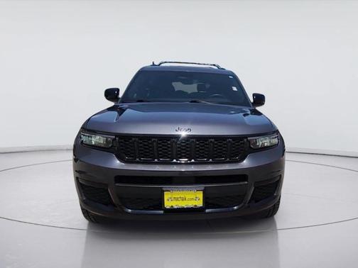 Metallic 2022 Jeep Grand Cherokee L Laredo
