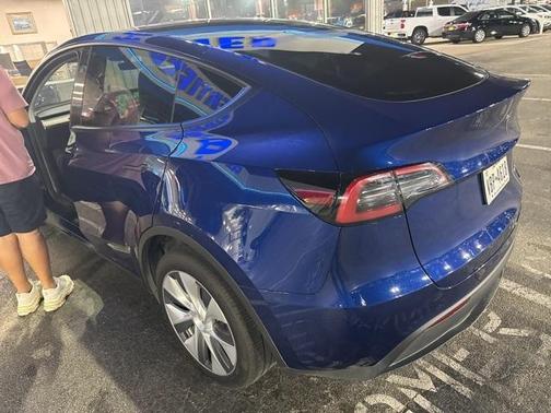 2024 Tesla Model Y Long Range