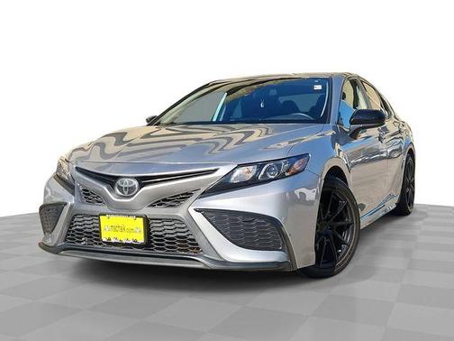 Ice Edge / Midnight Black Metallic 2021 Toyota Camry SE Nightshade