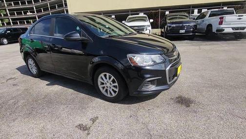 Mosaic Black Metallic 2019 Chevrolet Sonic LT
