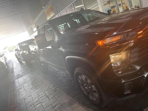 2024 Chevrolet Silverado 2500 Custom