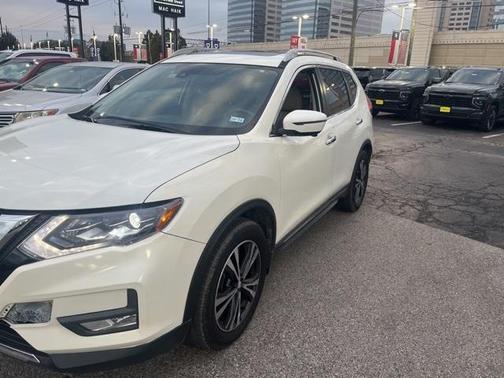 2017 Nissan Rogue SL