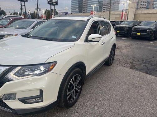2017 Nissan Rogue SL