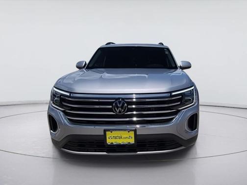 Silver Bird Metallic 2024 Volkswagen Atlas 2.0T SE w/Technology