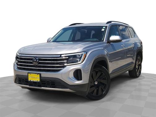 Silver Bird Metallic 2024 Volkswagen Atlas 2.0T SE w/Technology