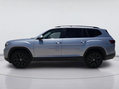 Silver Bird Metallic 2024 Volkswagen Atlas 2.0T SE w/Technology