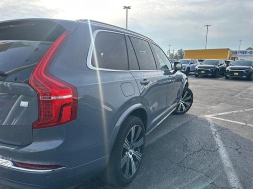 2023 Volvo XC90 Recharge Plug-In Hybrid T8 Plus 6 Passenger