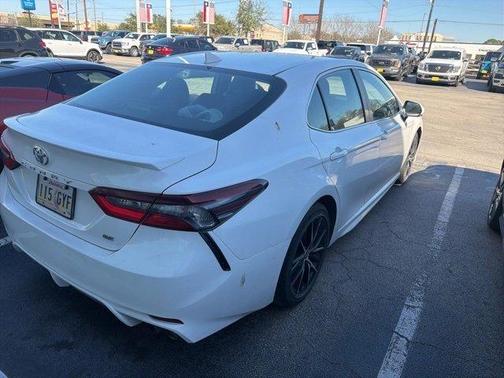 2022 Toyota Camry SE