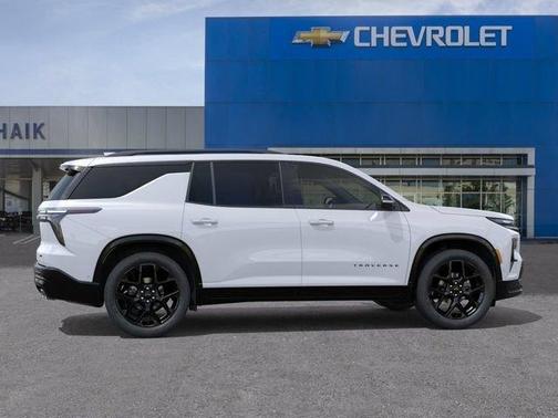 Polar White 2026 Chevrolet Traverse RS