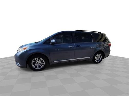 2017 Toyota Sienna L