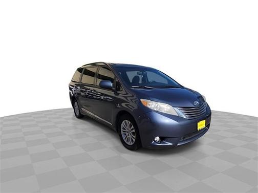 2017 Toyota Sienna L