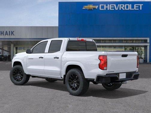 Summit White 2026 Chevrolet Colorado WT