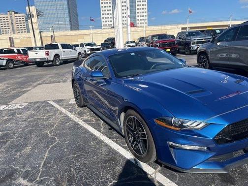 2022 Ford Mustang EcoBoost Premium